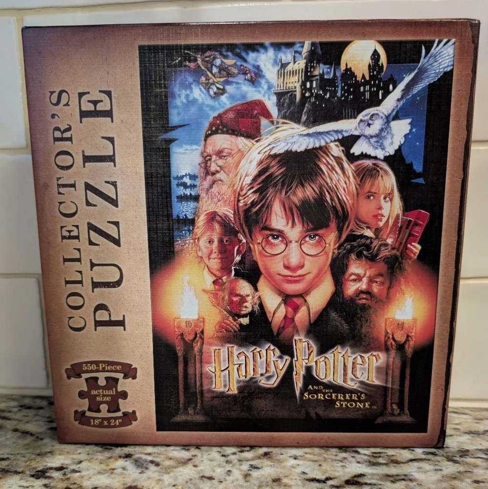 Harry Potter Collector's 550 Piece Puzzle 18 x 24 Sorcerer's Stone Complete